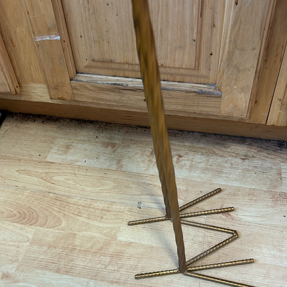 Flamingo 🦩 metal whimsical statue - Picture 7 of 12